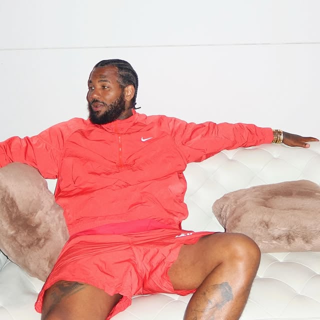 Couch surfin to this album. Won’t be long now. #TheDocumentary3