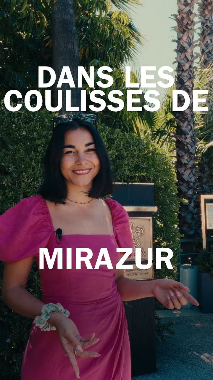 Nous avons emmené @hungryconsti à Menton avec @sanpellegrino_fr pour découvrir l’expérience imaginée à l’occasion des 20 ans du Mirazur. Du 1er avril au 17 mai, le restaurant de Mauro Colagreco a proposé un menu anniversaire exclusif, conçu avec Ferran Adrià, accompagné d’un parcours immersif inédit retraçant l’histoire, la philosophie et l’univers créatif qui ont façonné le @restaurantmirazur au cours des deux dernières décennies. Entre passage en cuisine, découverte des jardins, véritable cœur de l’identité du restaurant, et célébration de la transmission gastronomique et culturelle, cette expérience a offert bien plus qu’un repas : un voyage à travers 20 ans de création.Et si nous savions que cette invitation serait exceptionnelle, nous ne nous attendions pas à voir Constance profondément émue par ce qu’elle allait vivre. Une parenthèse rare, où la gastronomie devient mémoire, émotion mais surtout partage.Merci au Mirazur pour cette expérience unique, ainsi qu’à S.Pellegrino, eau officielle de cet événement anniversaire. #TimeOutParis#Collaborationcommerciale by @hungryconsti