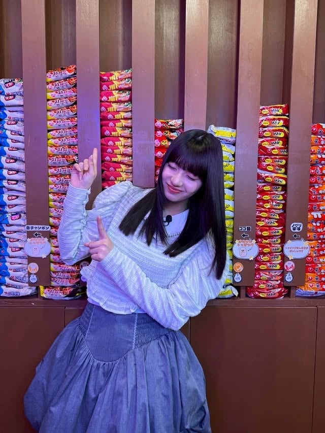 ⁡本日6/9(火) 深夜1：55～！⁡テレビ朝日｢深夜のダイアン｣に出演致します🙇‍♀️️🩵⁡たっくさん食べました^^たのしかったです🍜⁡ちょっと夜更かしなんかしちゃって見ていただけるとうれしいです！⁡見逃した方も！TVerでみれるからチェックしてみてね✅⁡#深夜のダイアン by @rei_toy0625