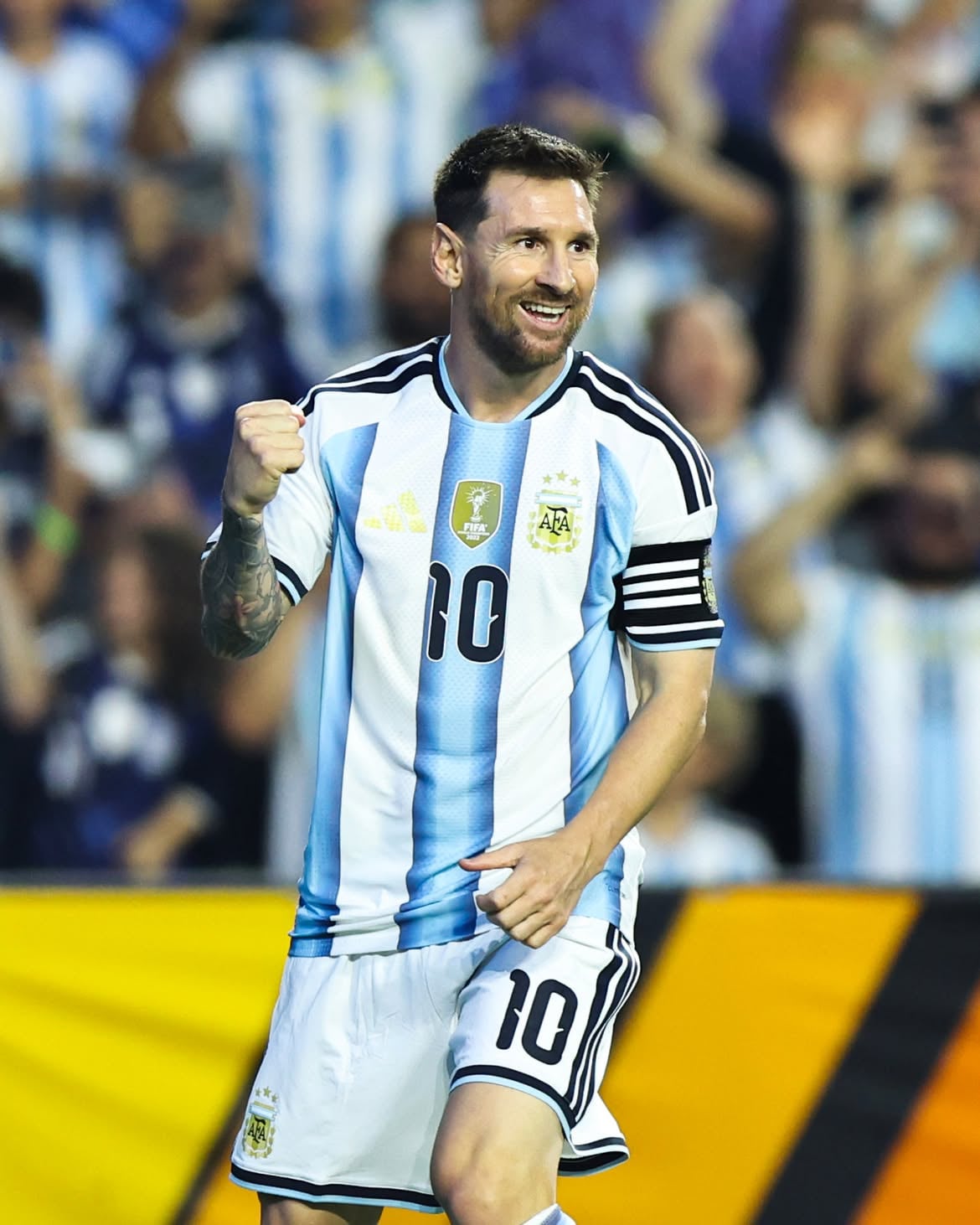 Lionel Messi played 20 minutes and scored a penalty in Argentina's 3-0 friendly win vs. Iceland.

Valentin Barco and Thiago Almada also scored for La Albiceleste 🇦🇷